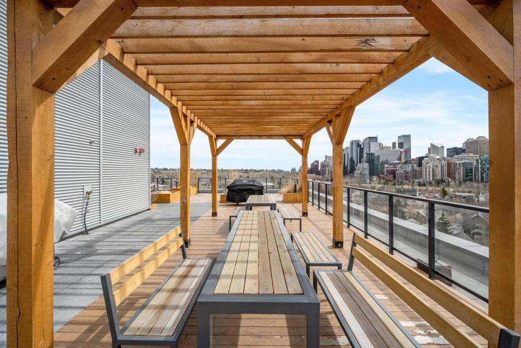 Chic 1Br Kensington Unit W/Parking Lägenhet YYC Exteriör bild