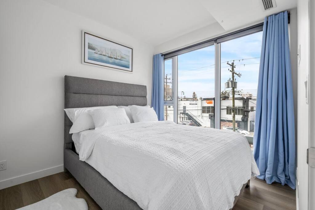 Chic 1Br Kensington Unit W/Parking Lägenhet YYC Exteriör bild