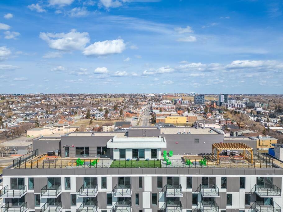Chic 1Br Kensington Unit W/Parking Lägenhet YYC Exteriör bild