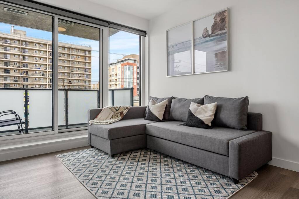 Chic 1Br Kensington Unit W/Parking Lägenhet YYC Exteriör bild